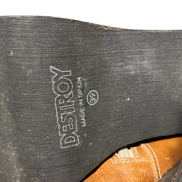 Vintage Brown Destroy Platform Boots Club Bratz Doll — Size 39 (8 - 8.5 US) - Picture 13 of 14